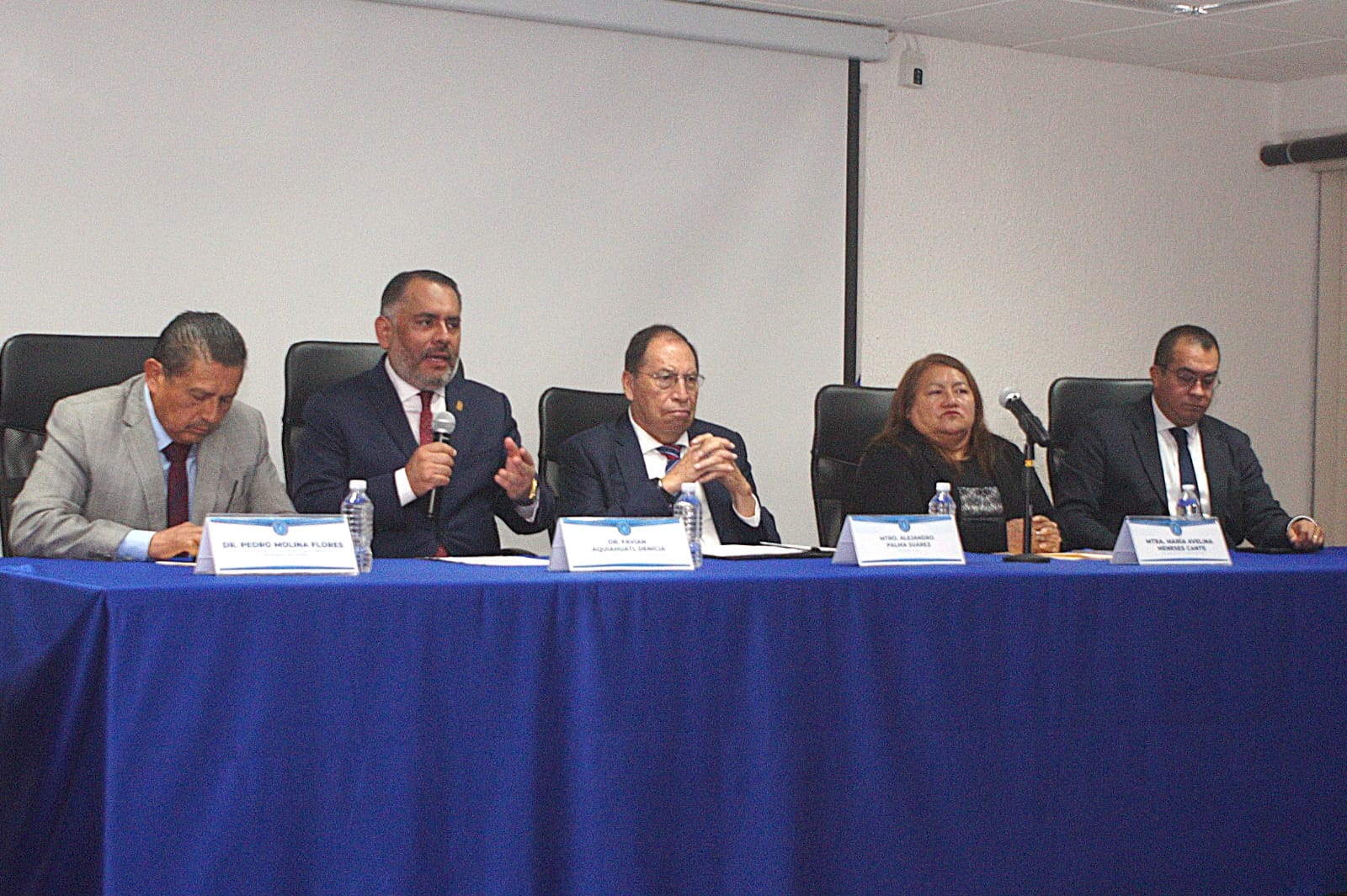 La UATx fortalece capacidades de servidores públicos en argumentación jurídica
